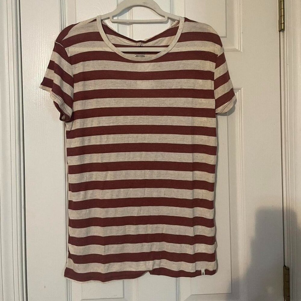 NWT Women's Volcom T-Shirt